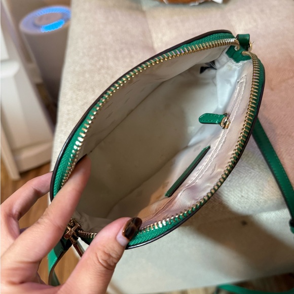 green kate spade crossbody bag 💚 - Picture 5 of 6